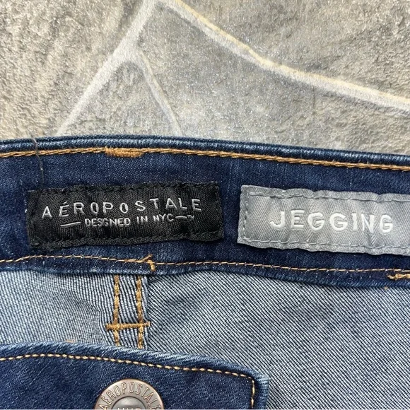 Aeropostale Distressed Jeggings - Picture 6 of 11